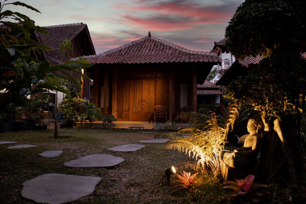 Hotel Bhumi Kasuryan Borobudur Magelang Exterior foto