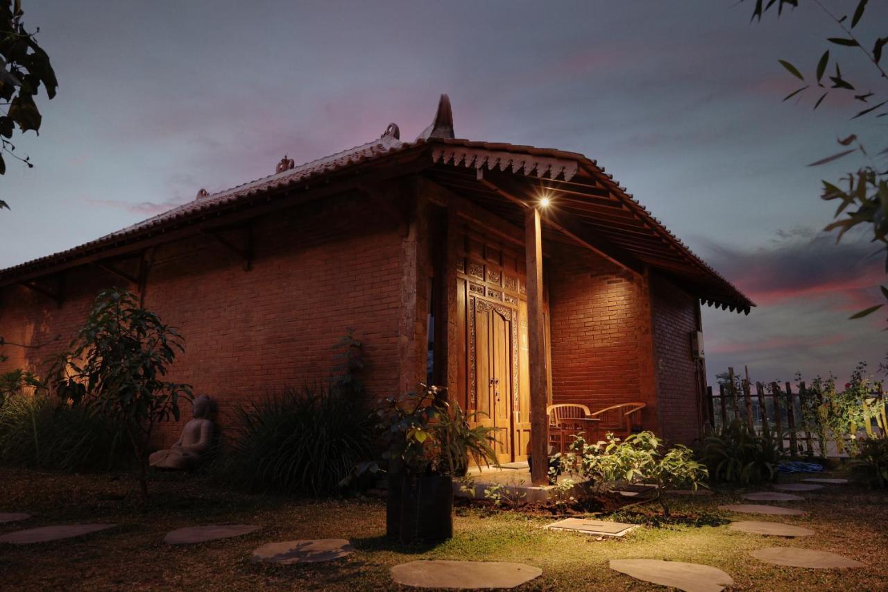 Hotel Bhumi Kasuryan Borobudur Magelang Exterior foto