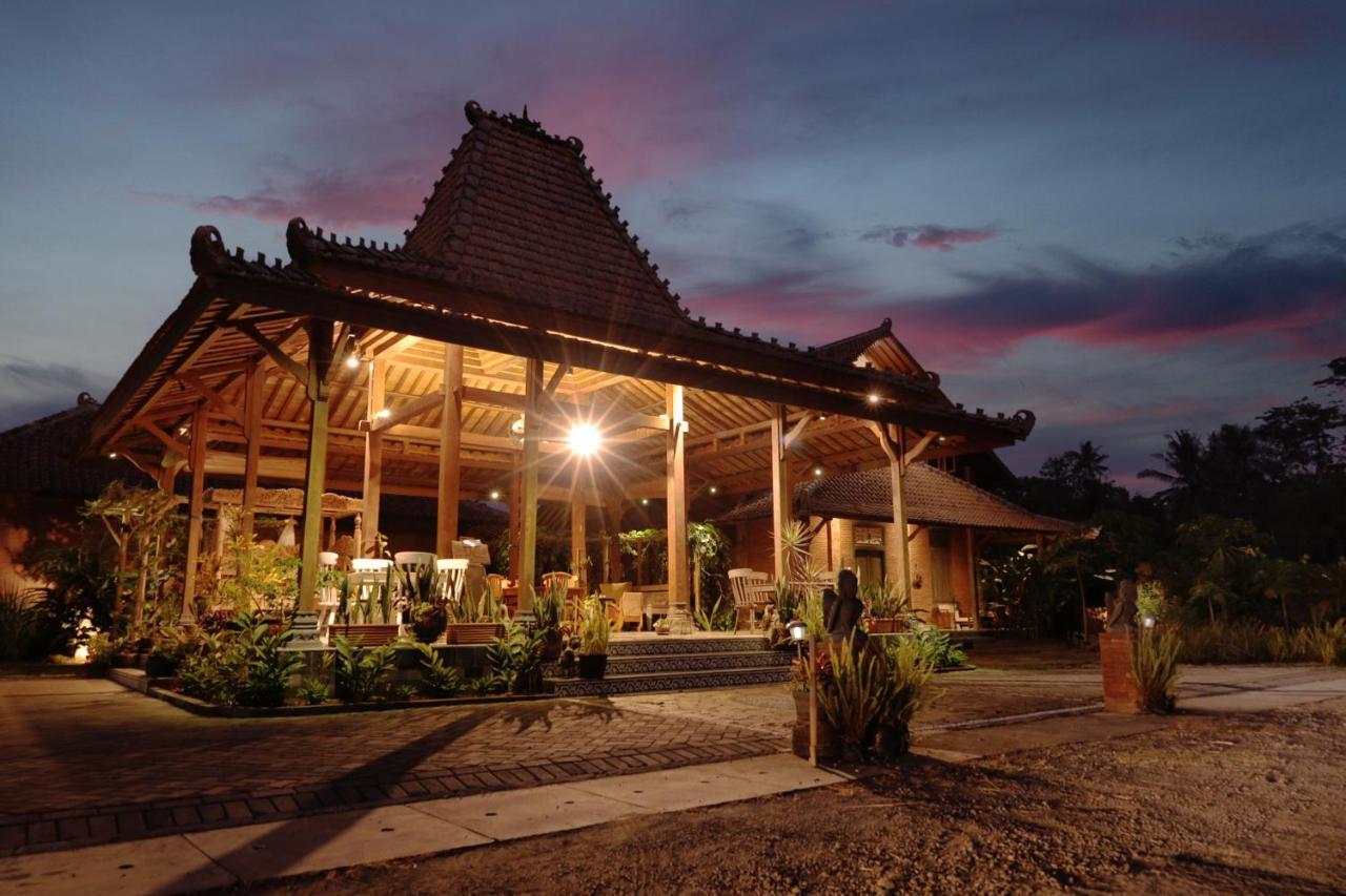 Hotel Bhumi Kasuryan Borobudur Magelang Exterior foto