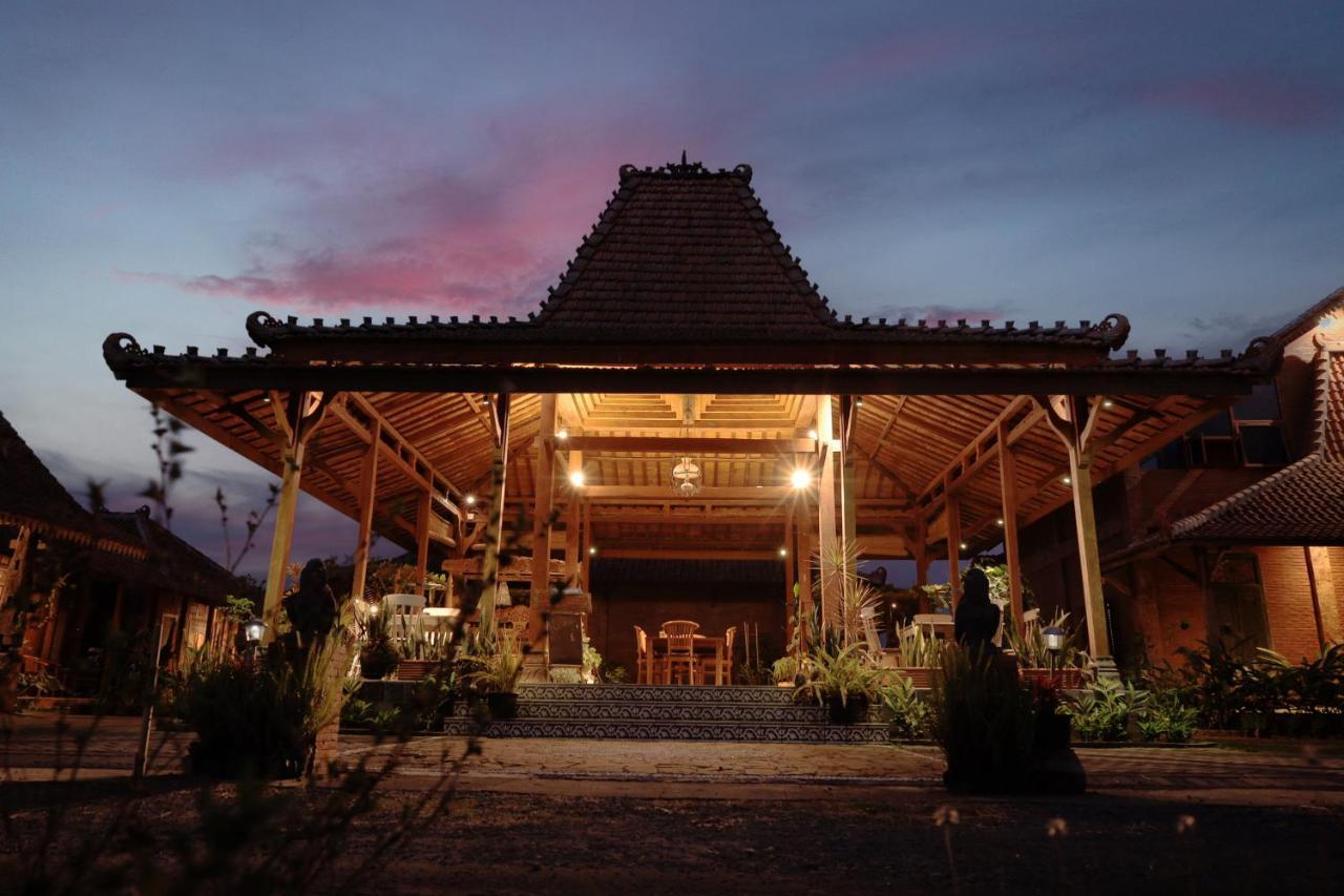 Hotel Bhumi Kasuryan Borobudur Magelang Exterior foto